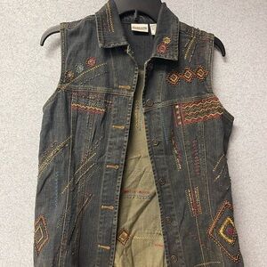 Chicos women embroidered vest